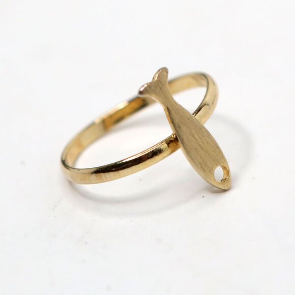 Vintage Gold Toned Adjustable Delicate Fish Ring Nautical Sea Life Jewelry - Picture 3 of 8